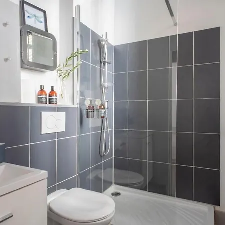 Charming Flat W Terrace Near Le Marais - 1 Appartement